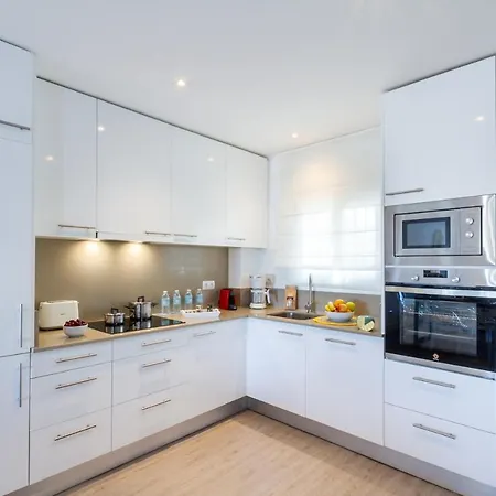 Banus - Marina Banus 马尔韦利亚